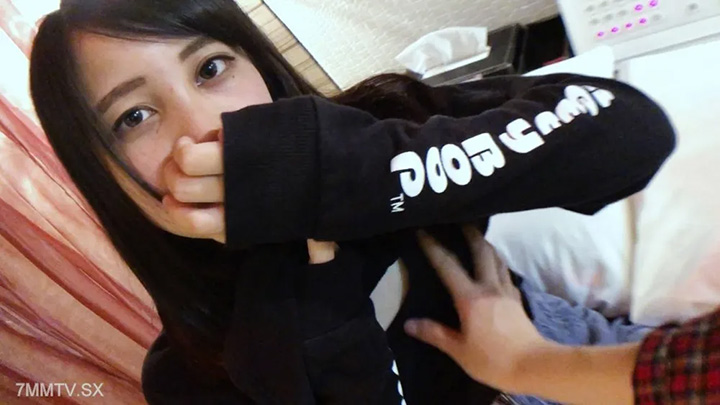 fc2-ppv-4653095-個人射擊首先是300分,像青少年偶像般的美女☆業餘美麗的乳房,幾乎總是第一次出現性行為!