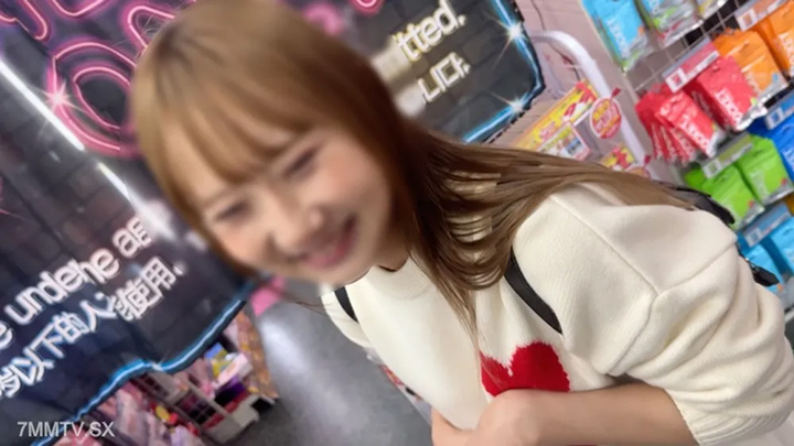 fc2-ppv-4687038-目前的大學一個流媒體網站的活潑肝臟,生活不尋常,並且在性感的內衣性愛中有一個連續的奶油