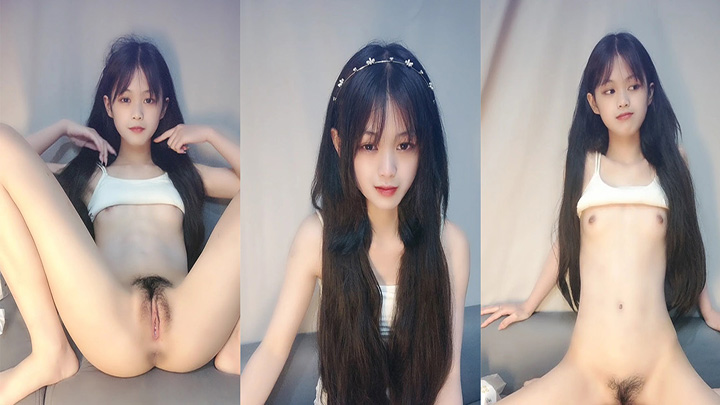 清纯乖巧小萝莉,娇小身材大尺度,新买的跳蛋试用,震动骚穴,震动棒抽插,翘起双腿,极度诱惑