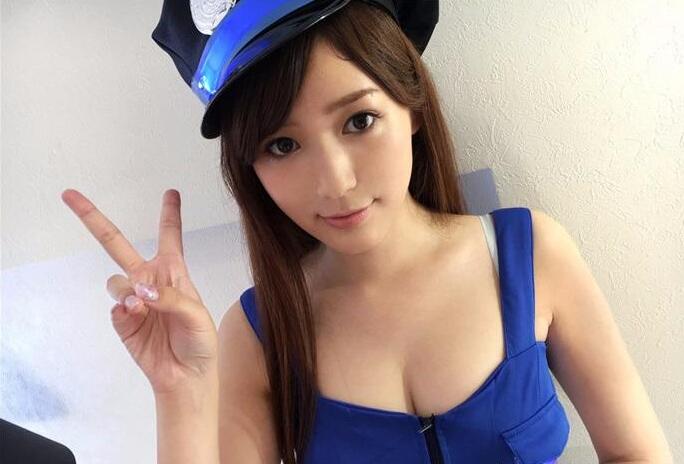 黑客入侵AV片商蚊香社事件 现役人气女神无码流出 跪舔口爆 爱音麻里亚